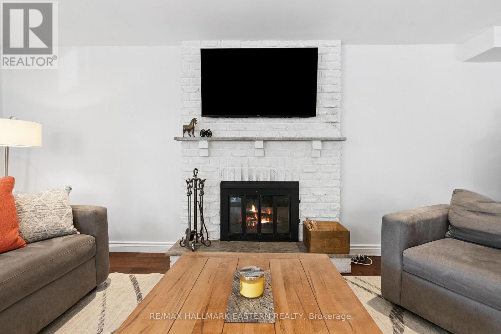 15 RAVENSCROFT ROAD - 24