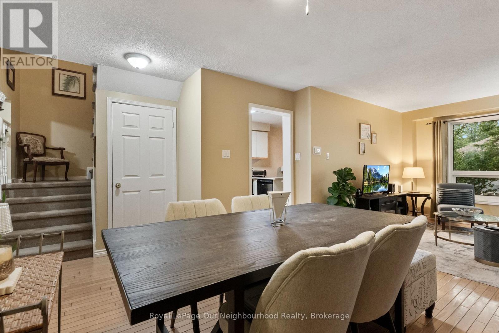 23 WOODWARD DRIVE - 7