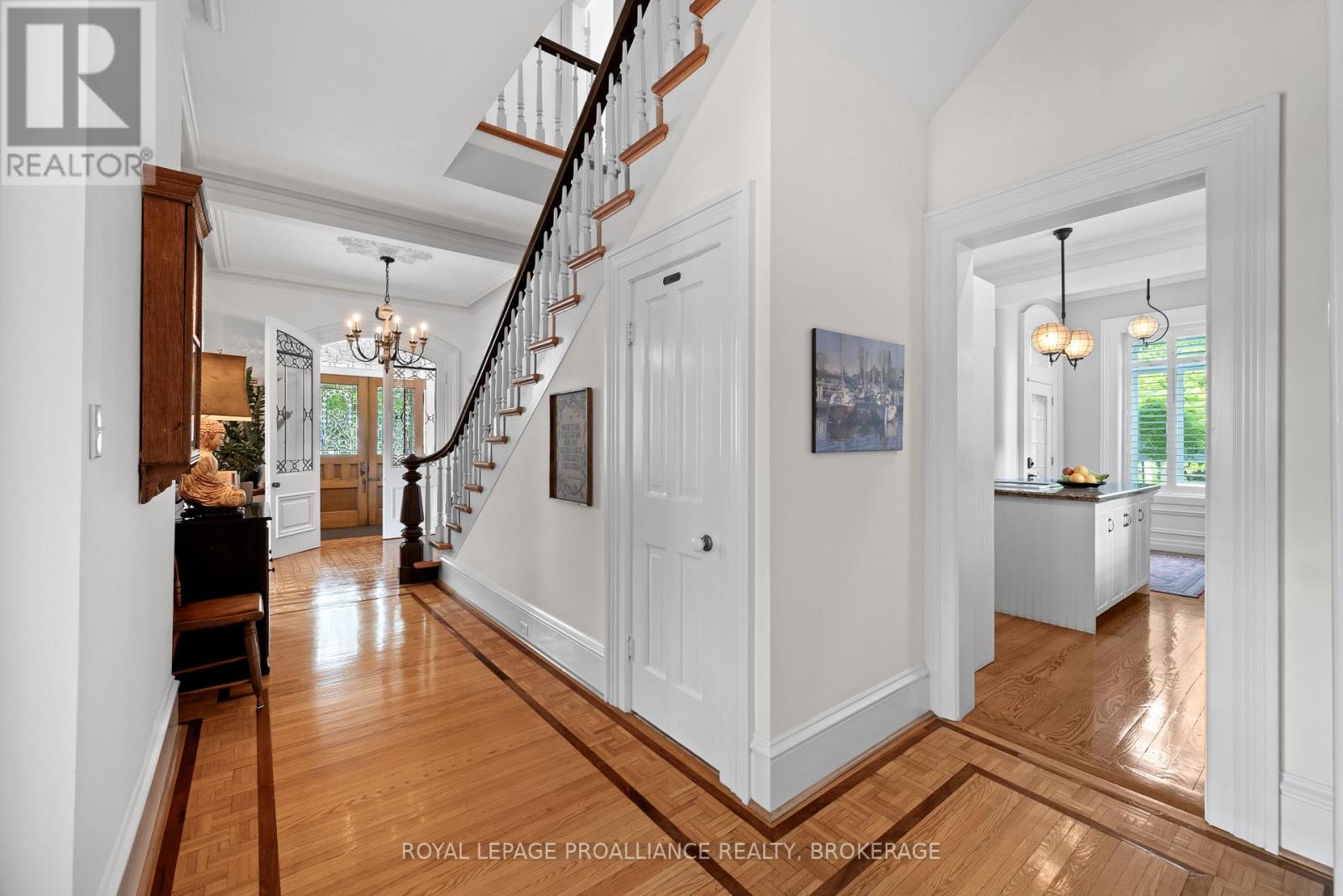 115 BRIDGE STREET E - Image 22