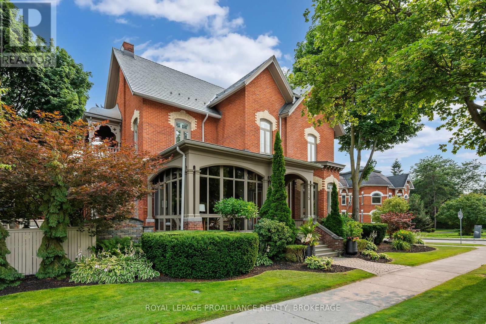 115 BRIDGE STREET E - Image 3