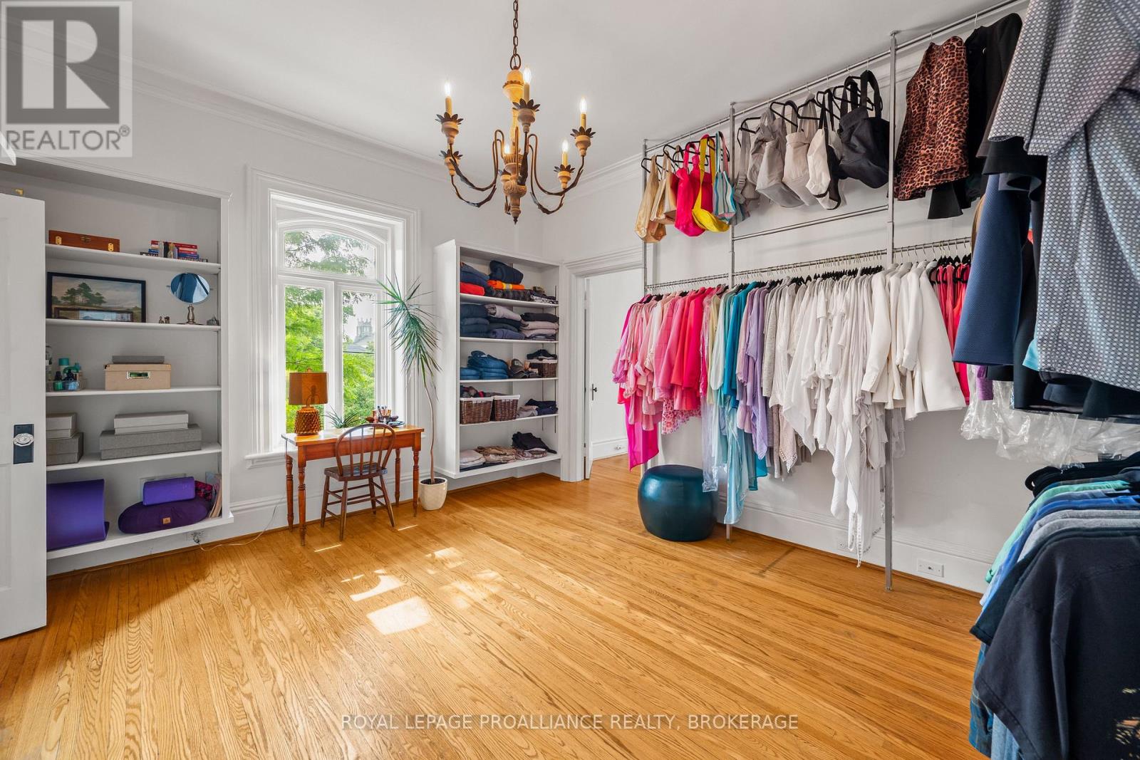 115 BRIDGE STREET E - Image 33