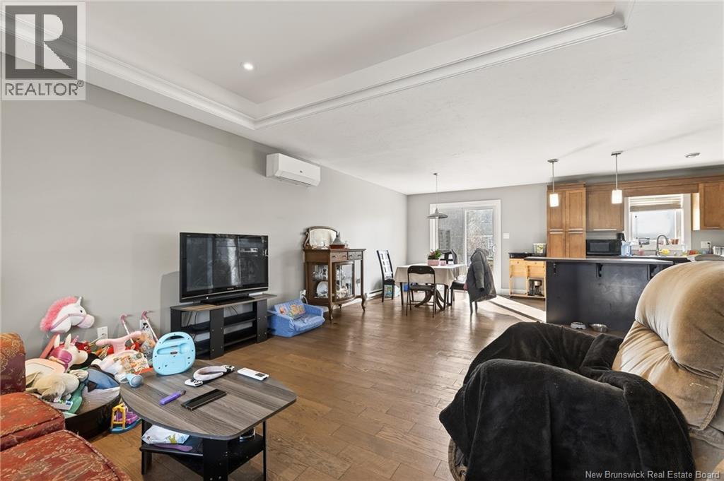 95 Doiron Street - 8