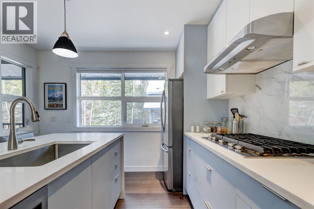 #18 242 Benchlands Terrace - 13