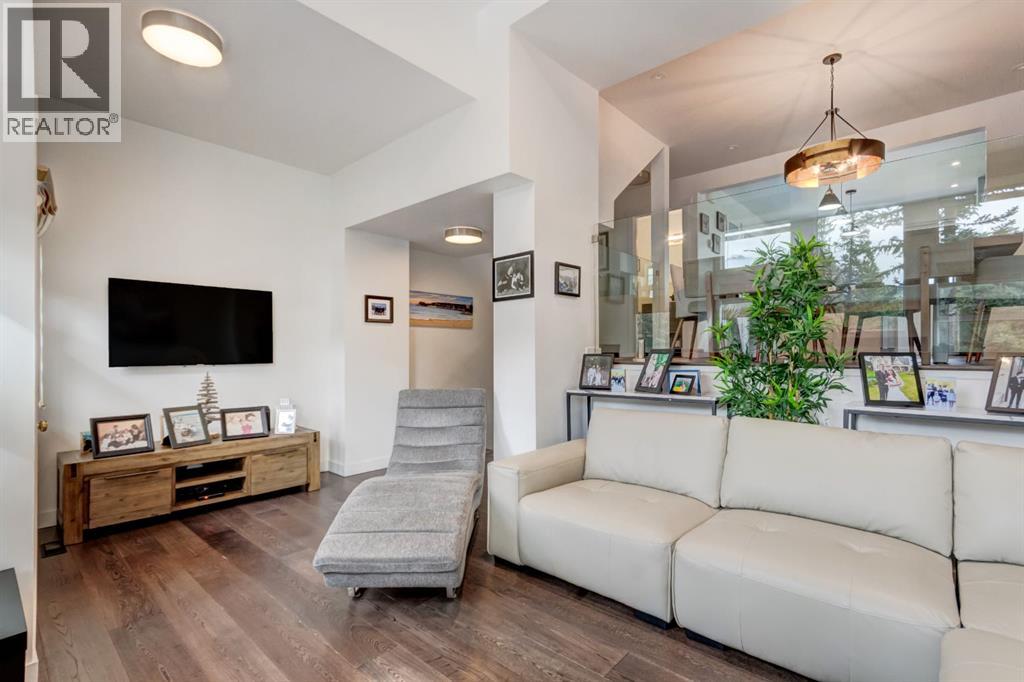 #18 242 Benchlands Terrace - 4