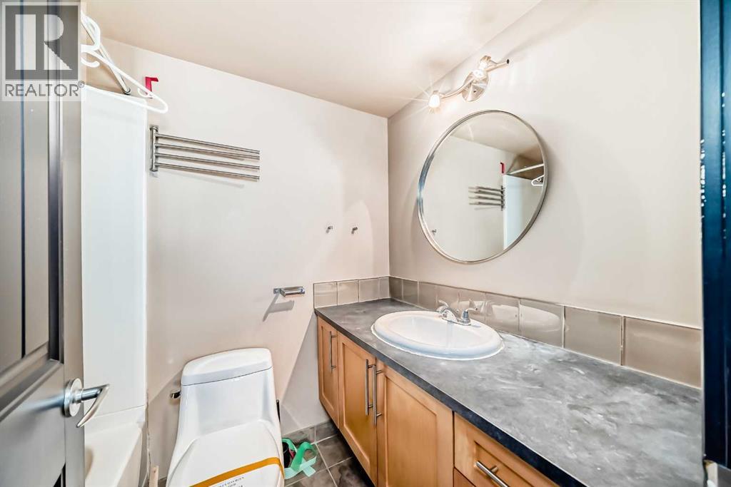 #104 620 15 Avenue SW - 24