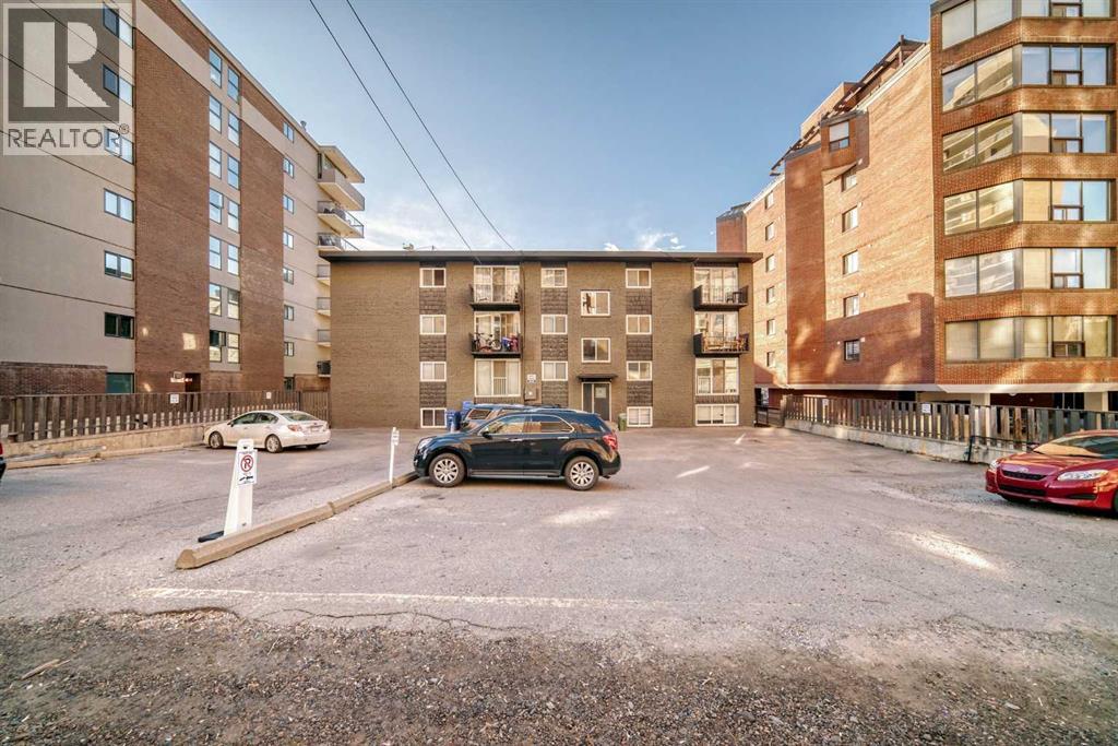#104 620 15 Avenue SW - 31
