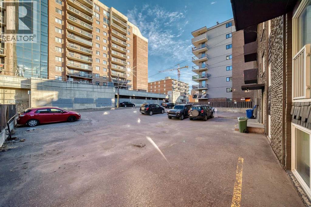 #104 620 15 Avenue SW - 30