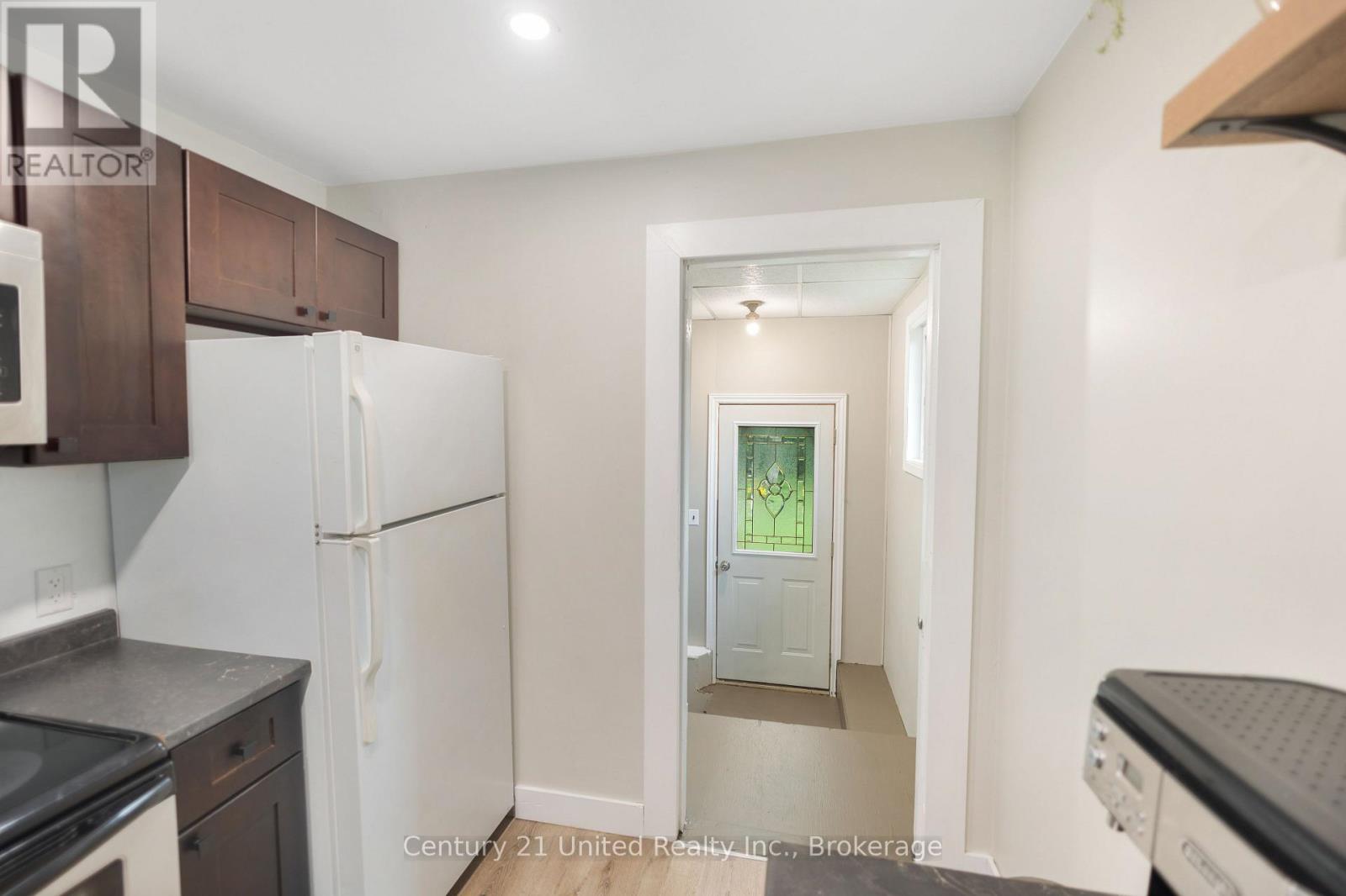 2258 PRESTON ROAD - 19
