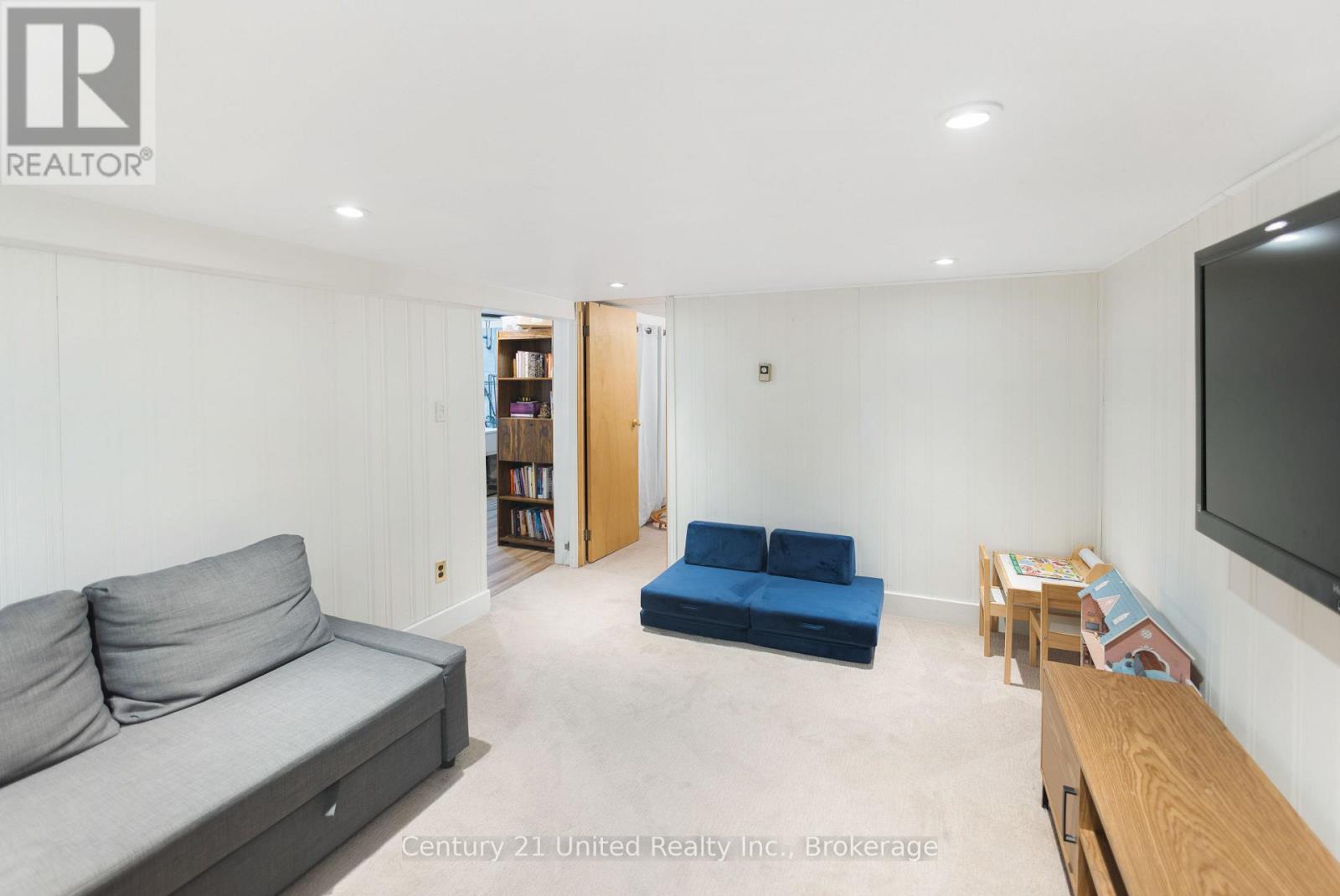 2258 PRESTON ROAD - 23
