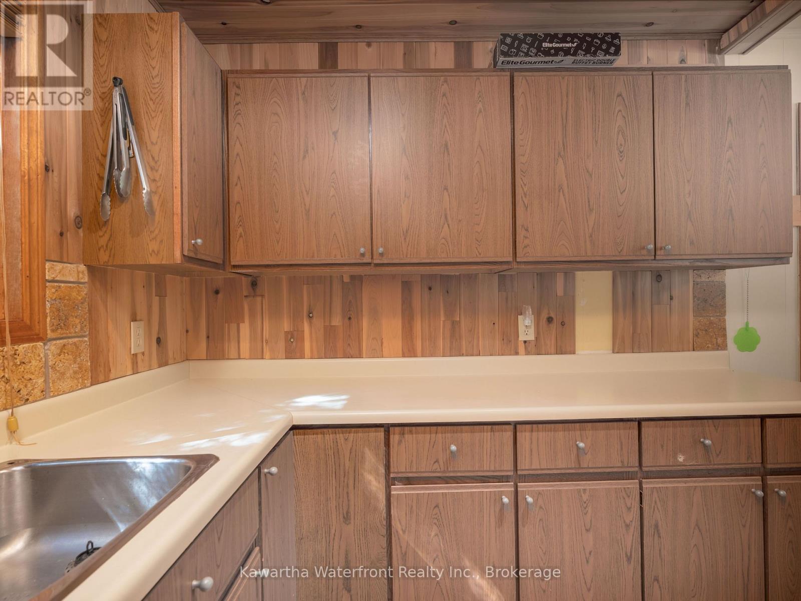 129 MCCRACKIN AVENUE - 11