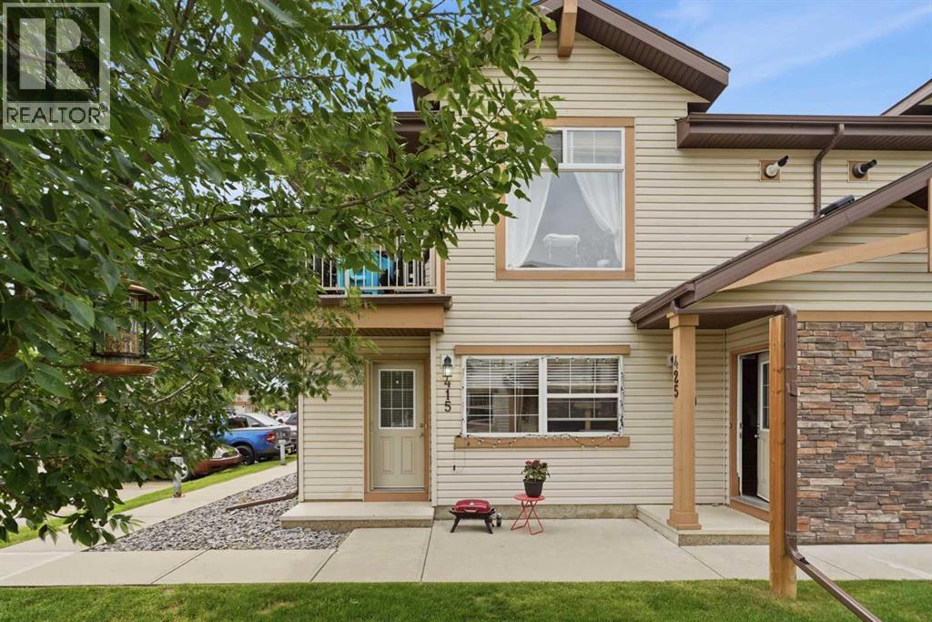 #415 31 Jamieson Avenue - 1