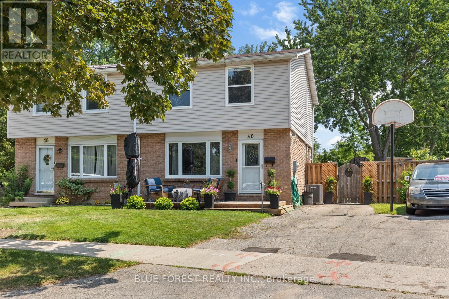 48 ROSAMOND CRESCENT - 1