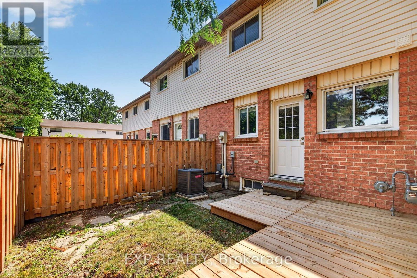 #72 700 EXETER ROAD - 28