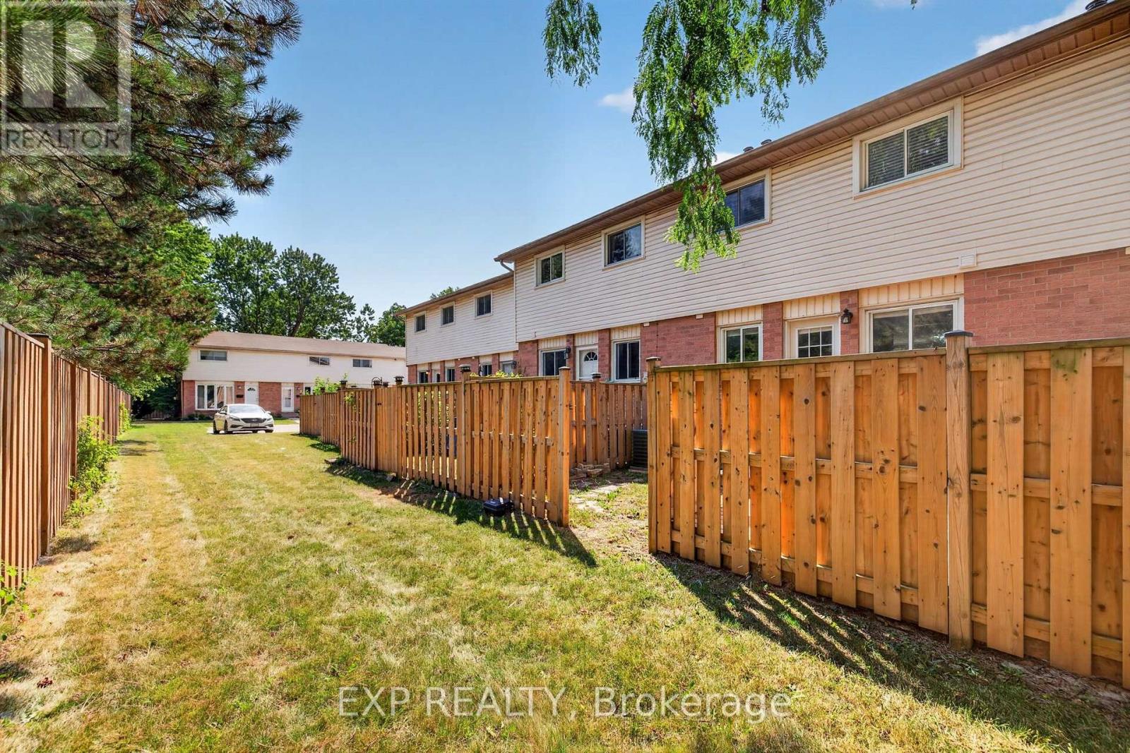 #72 700 EXETER ROAD - 30