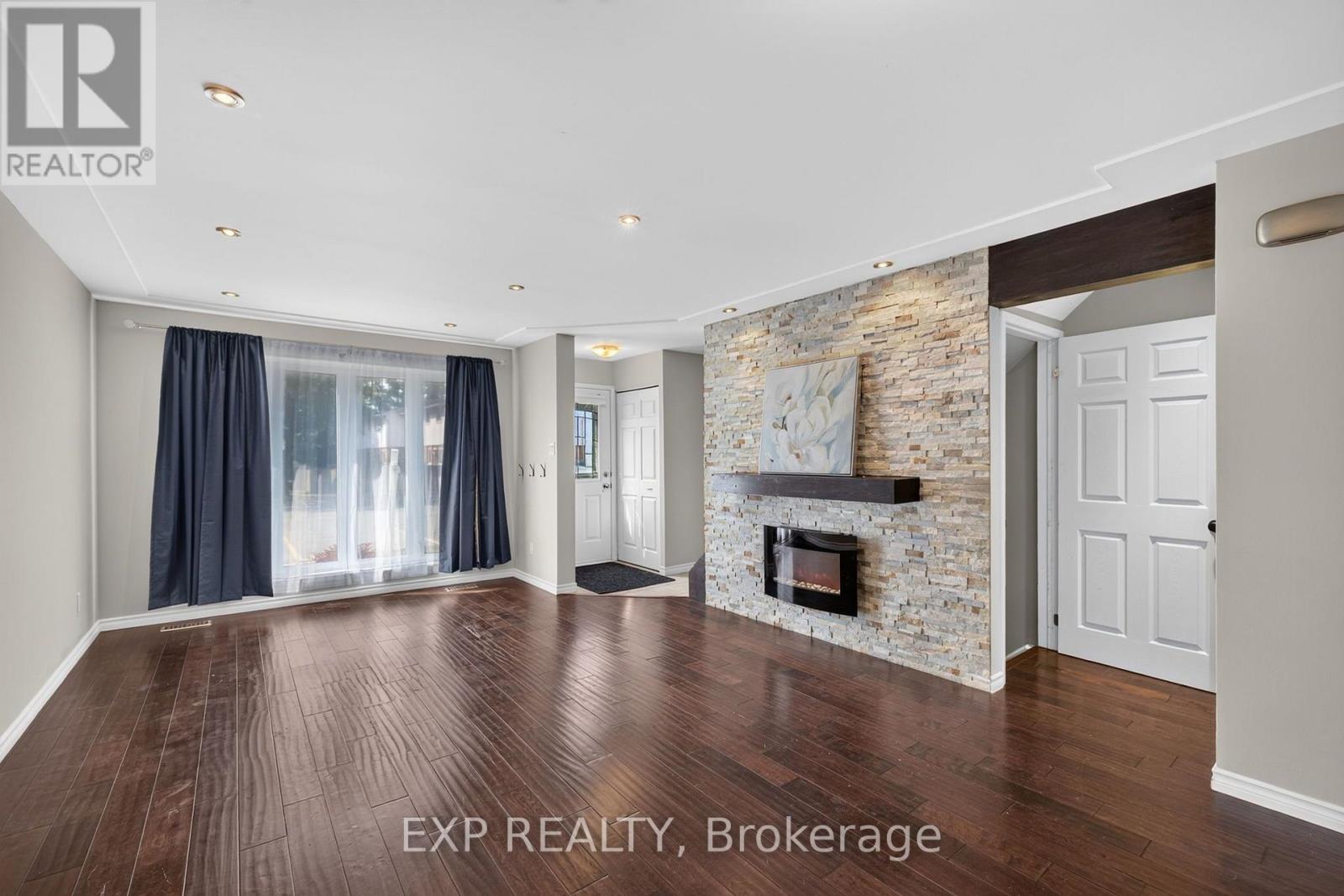#72 700 EXETER ROAD - 8