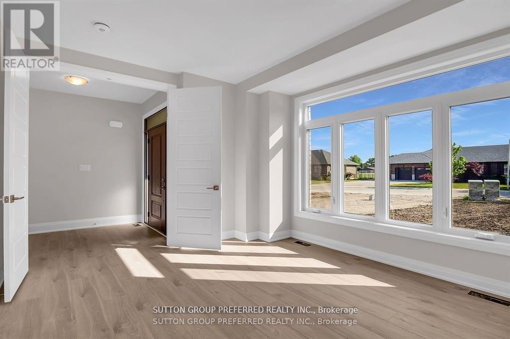 186 LEITCH STREET - 7