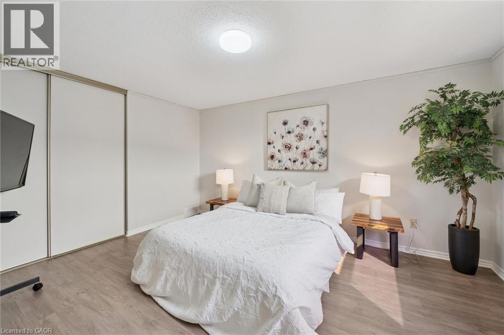 #15 265 WILLIAMSBURG Road - 17