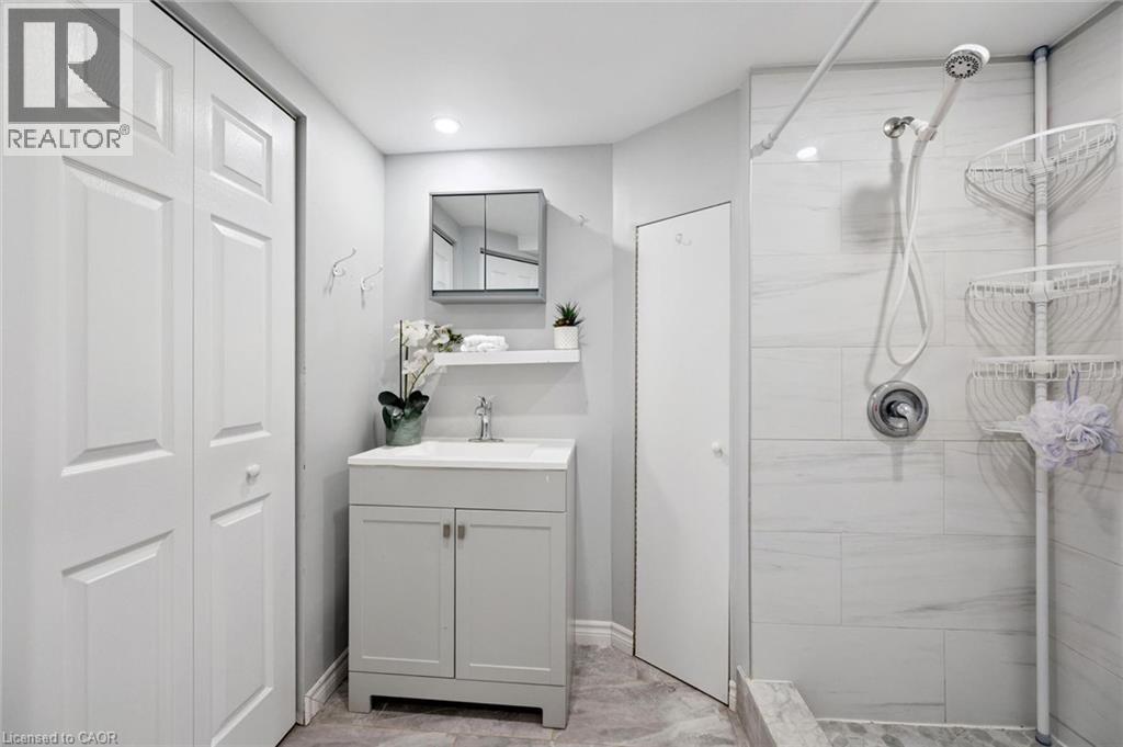 #15 265 WILLIAMSBURG Road - 27