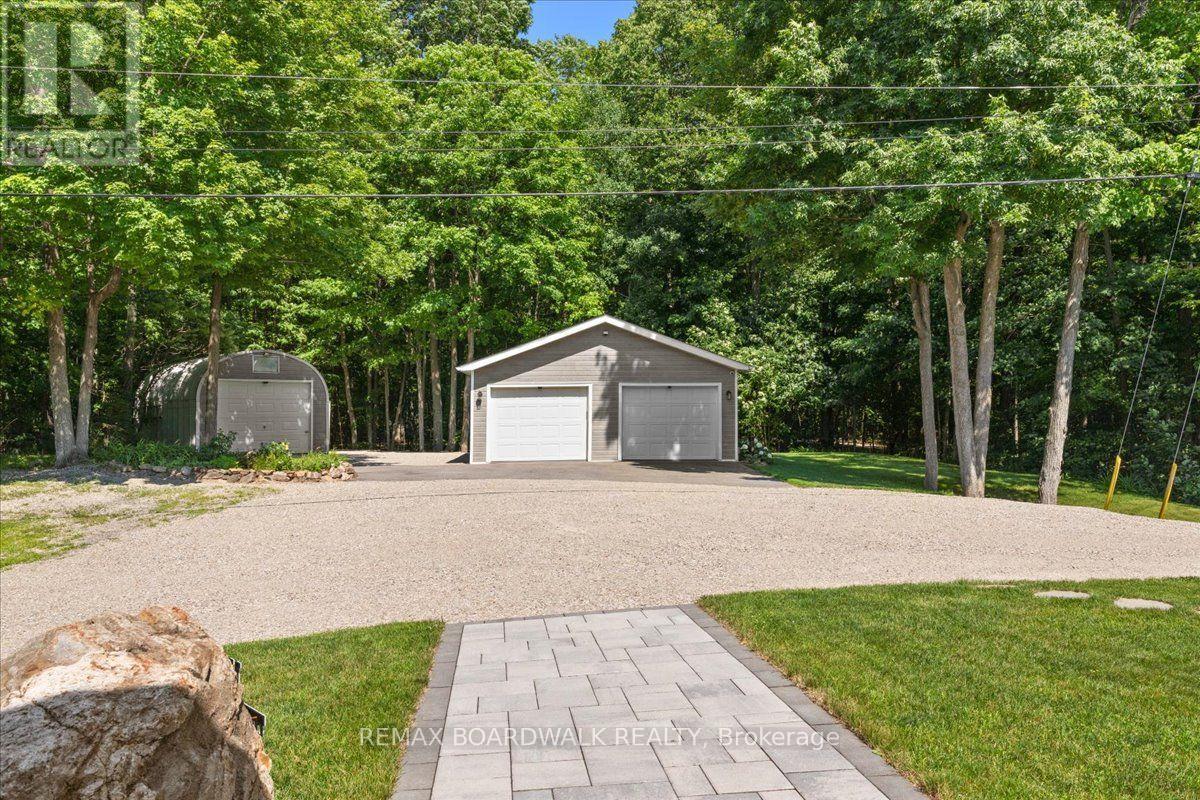 111 CHARLIE DRIVE - 44