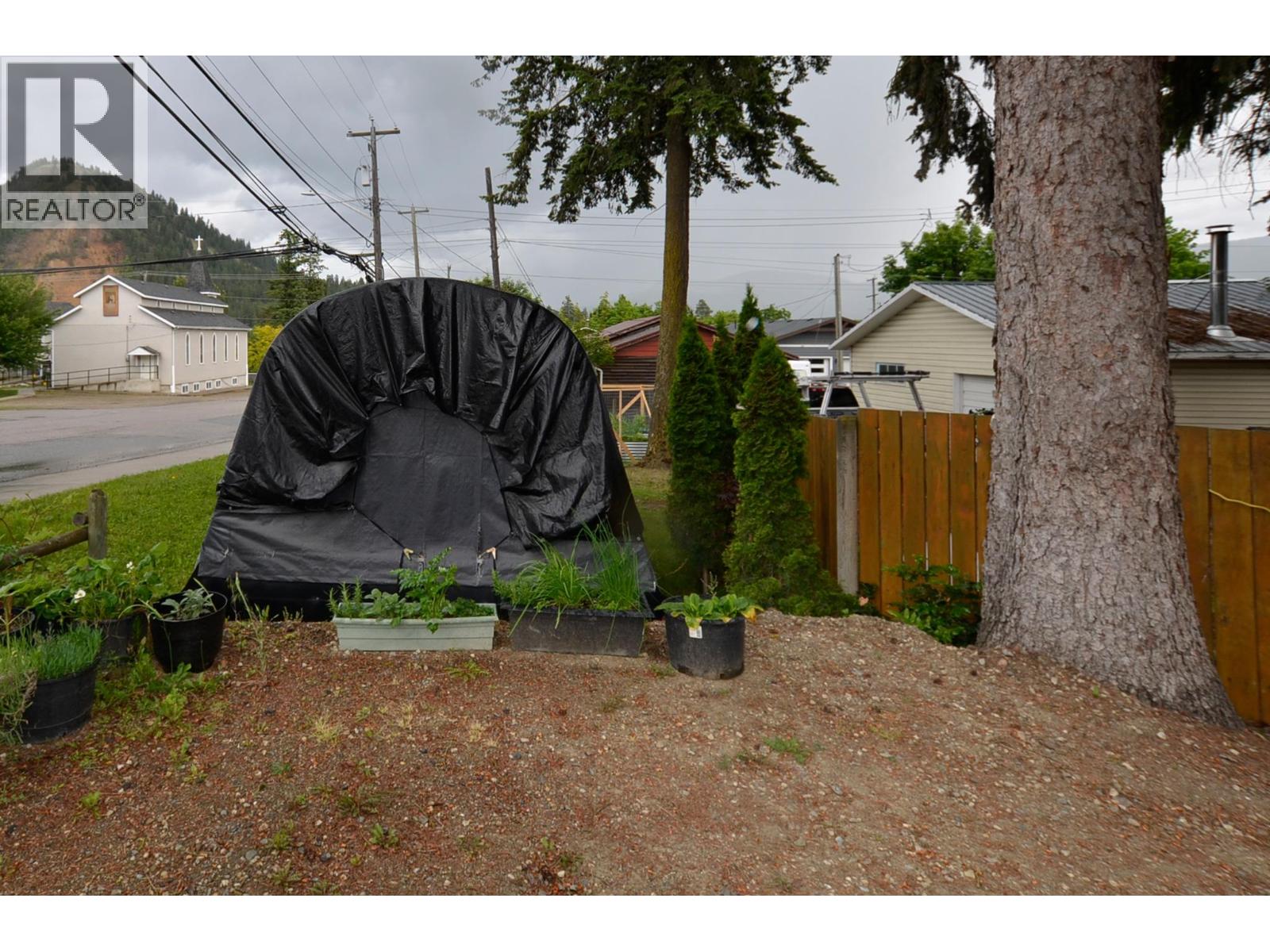 2178 Glencaird Street - 32