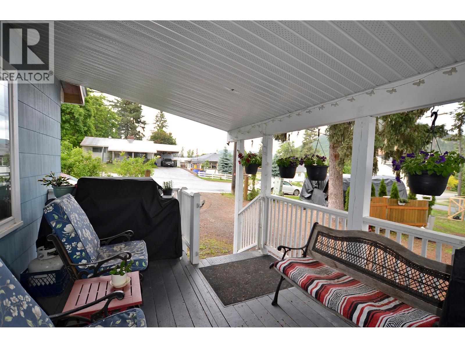 2178 Glencaird Street - 8