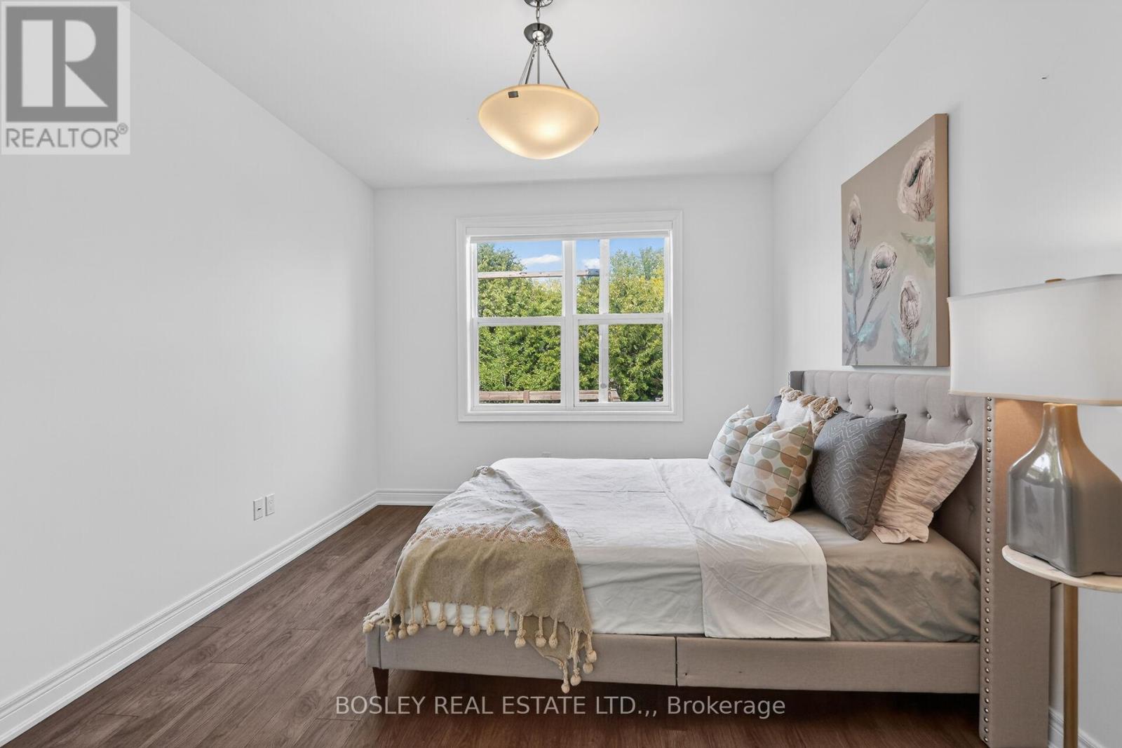56 PARADISE GROVE - 15