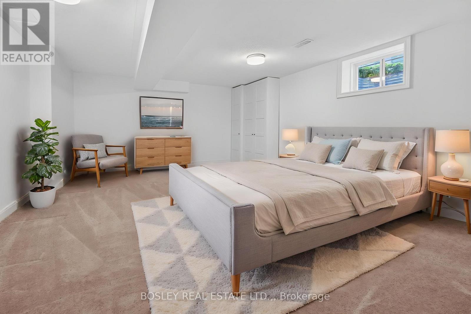 56 PARADISE GROVE - 31