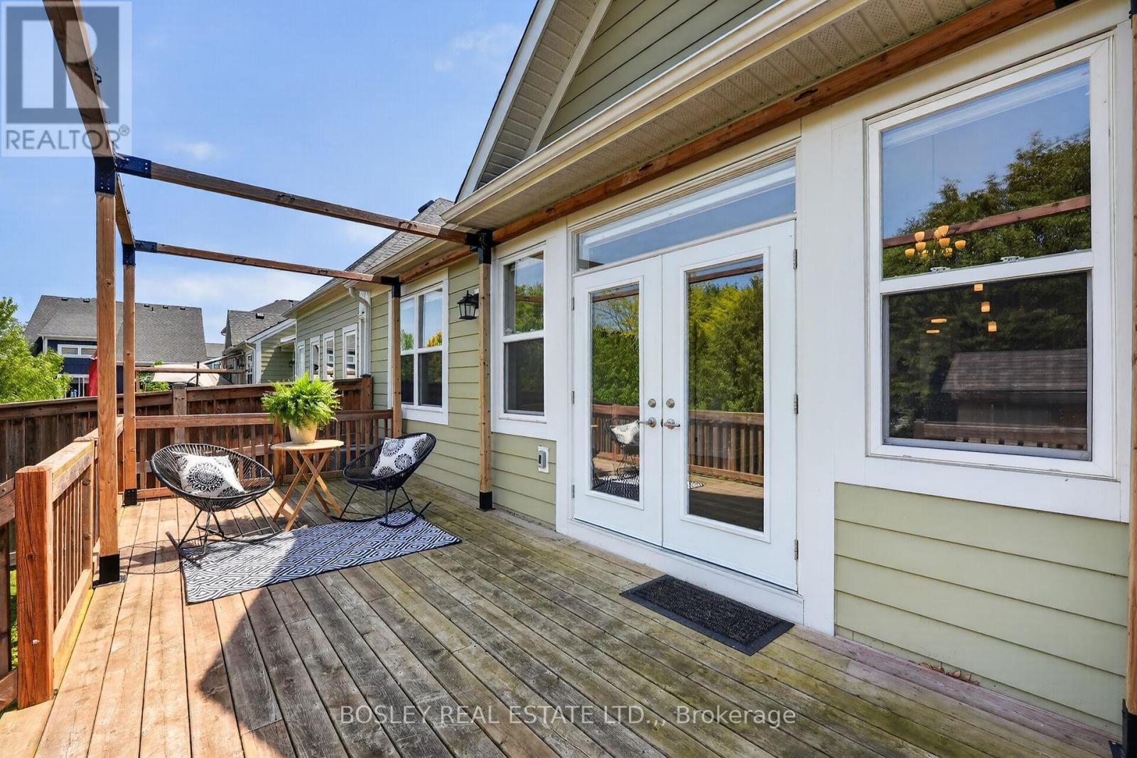56 PARADISE GROVE - 35