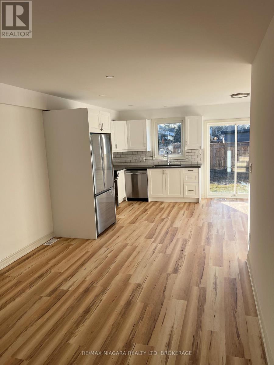 641 CLARE AVENUE - Image 4