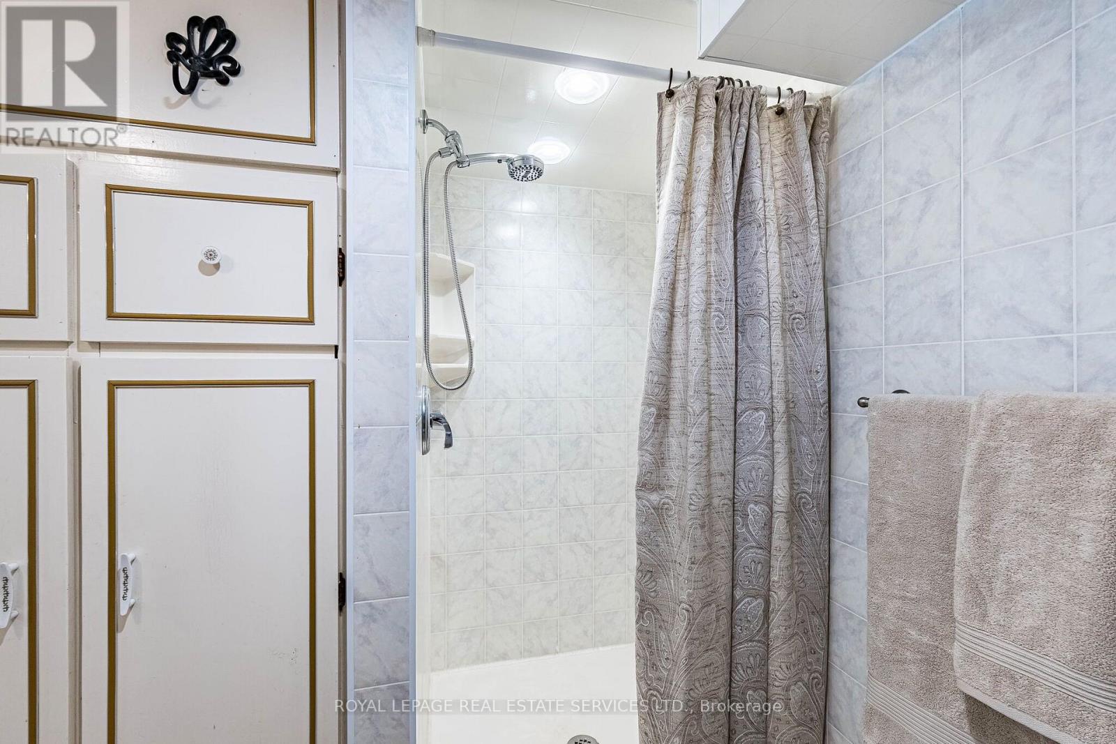 4 FERN STREET - Image 34