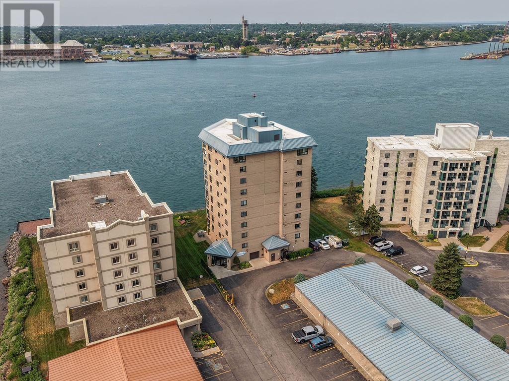711 Bay ST # 802 - 2