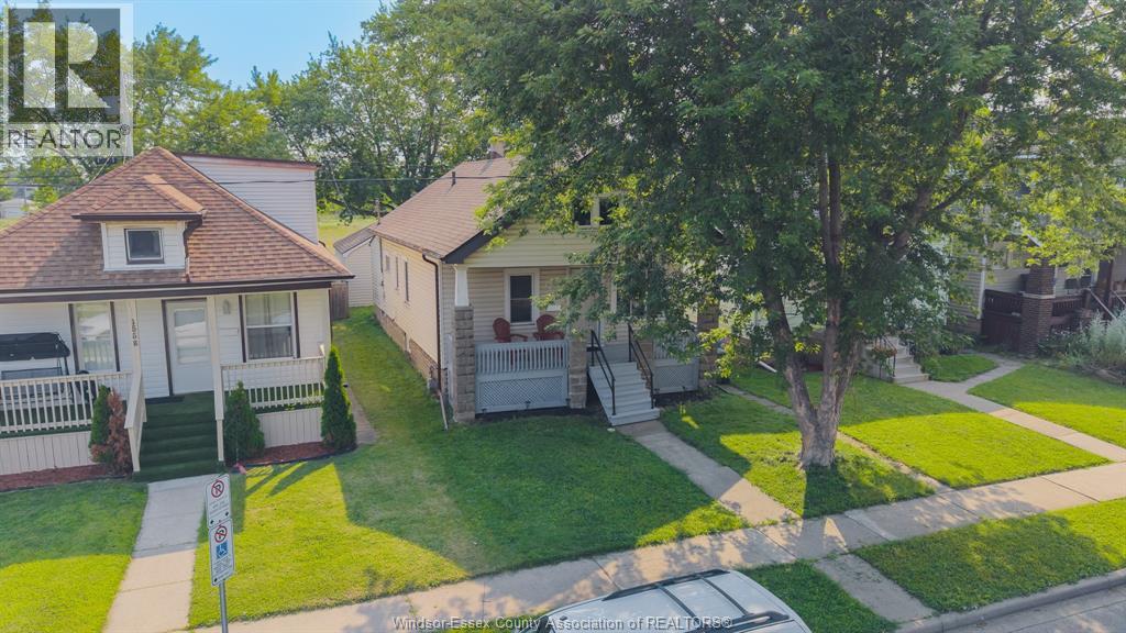 1560 LILLIAN AVENUE - 3