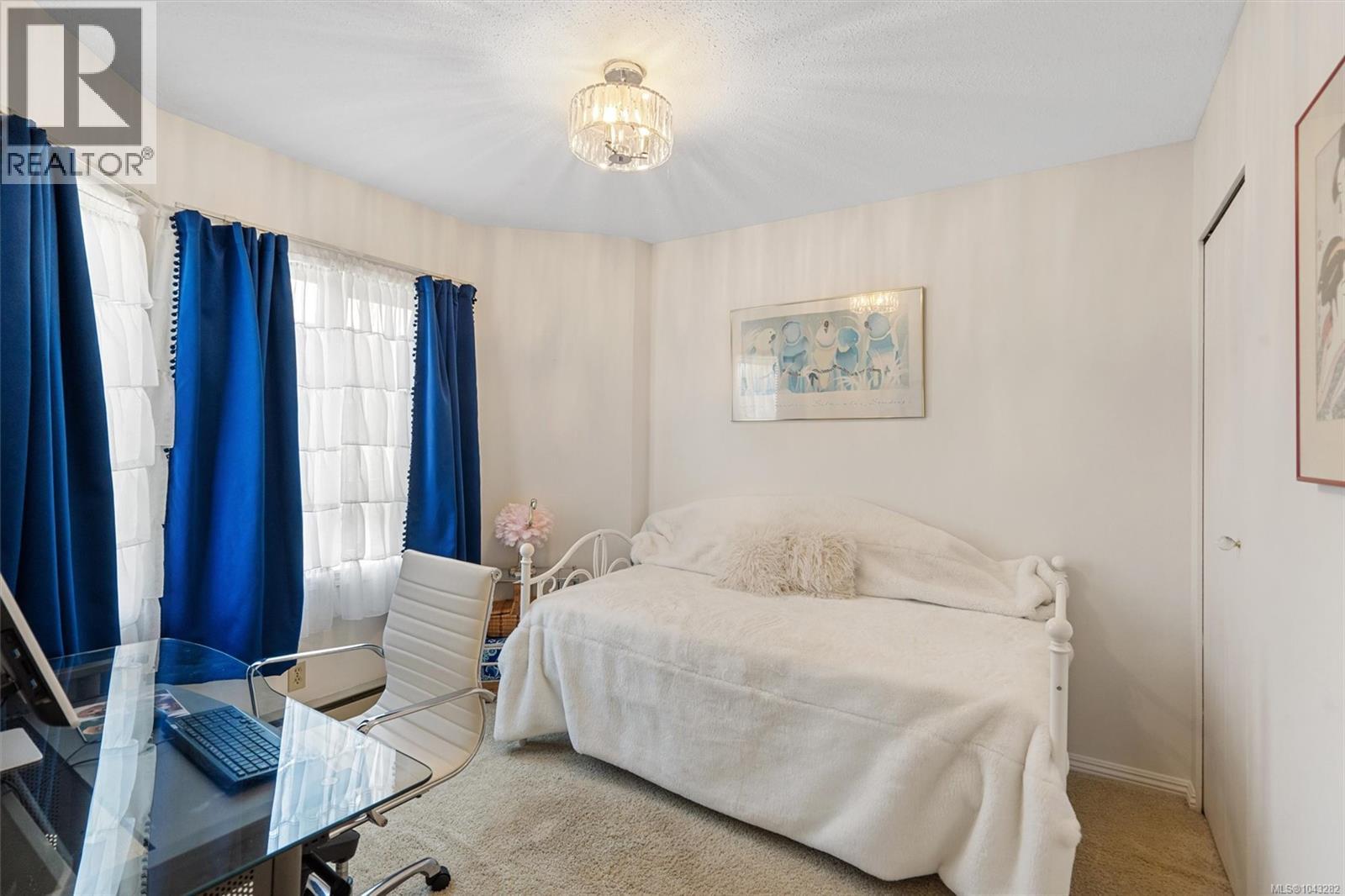 #402 3258 Alder St - 15