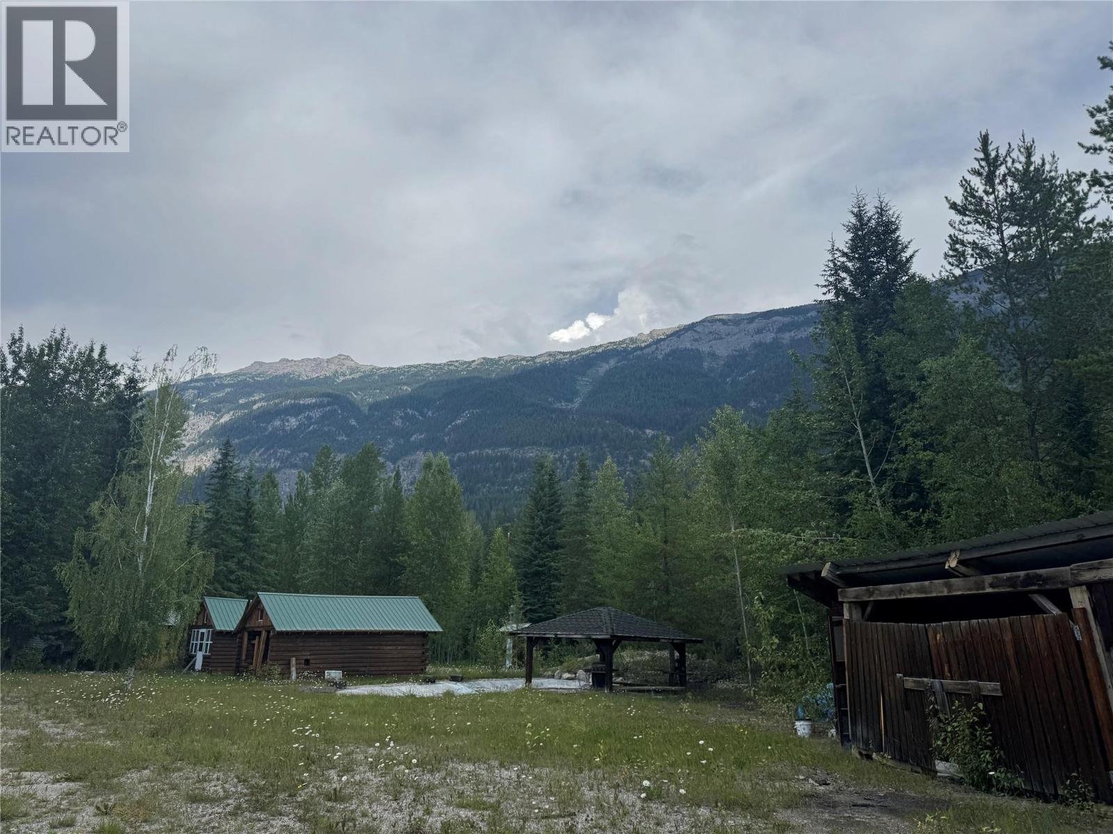 2810 BEAVERFOOT RD Road - 13