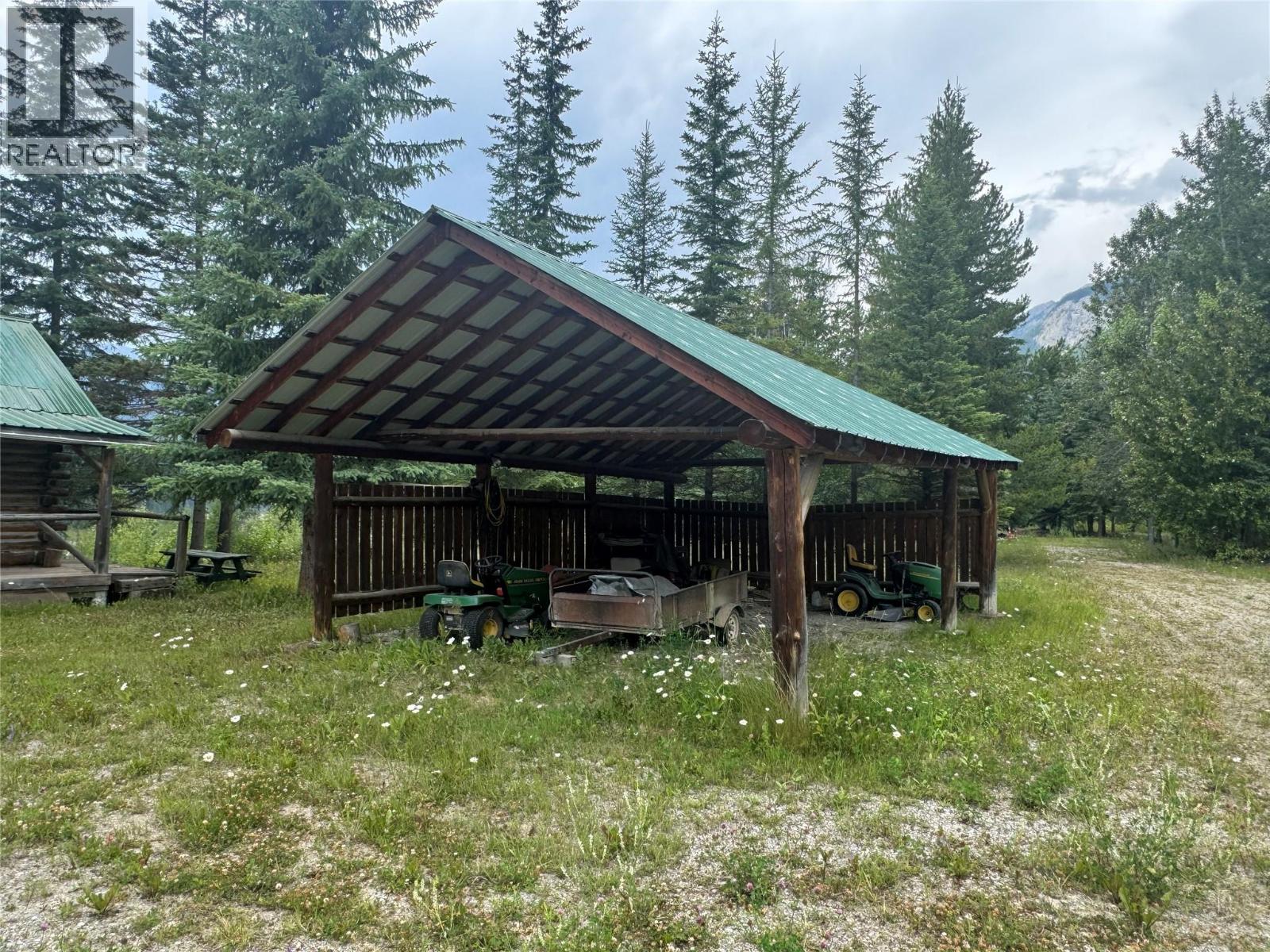 2810 BEAVERFOOT RD Road - 14