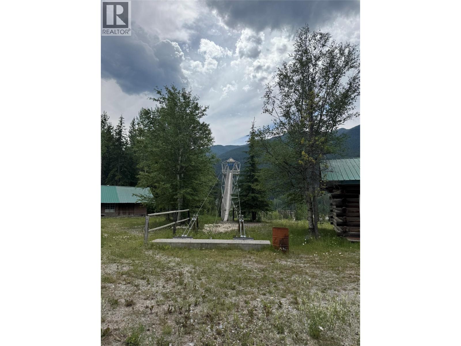 2810 BEAVERFOOT RD Road - 15