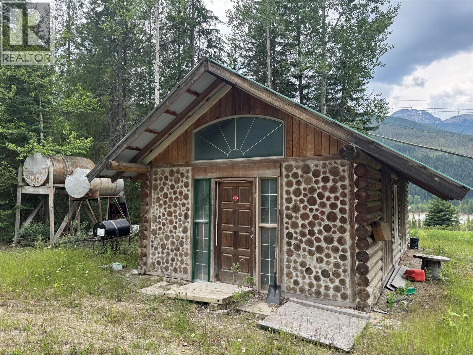 2810 BEAVERFOOT RD Road - 17