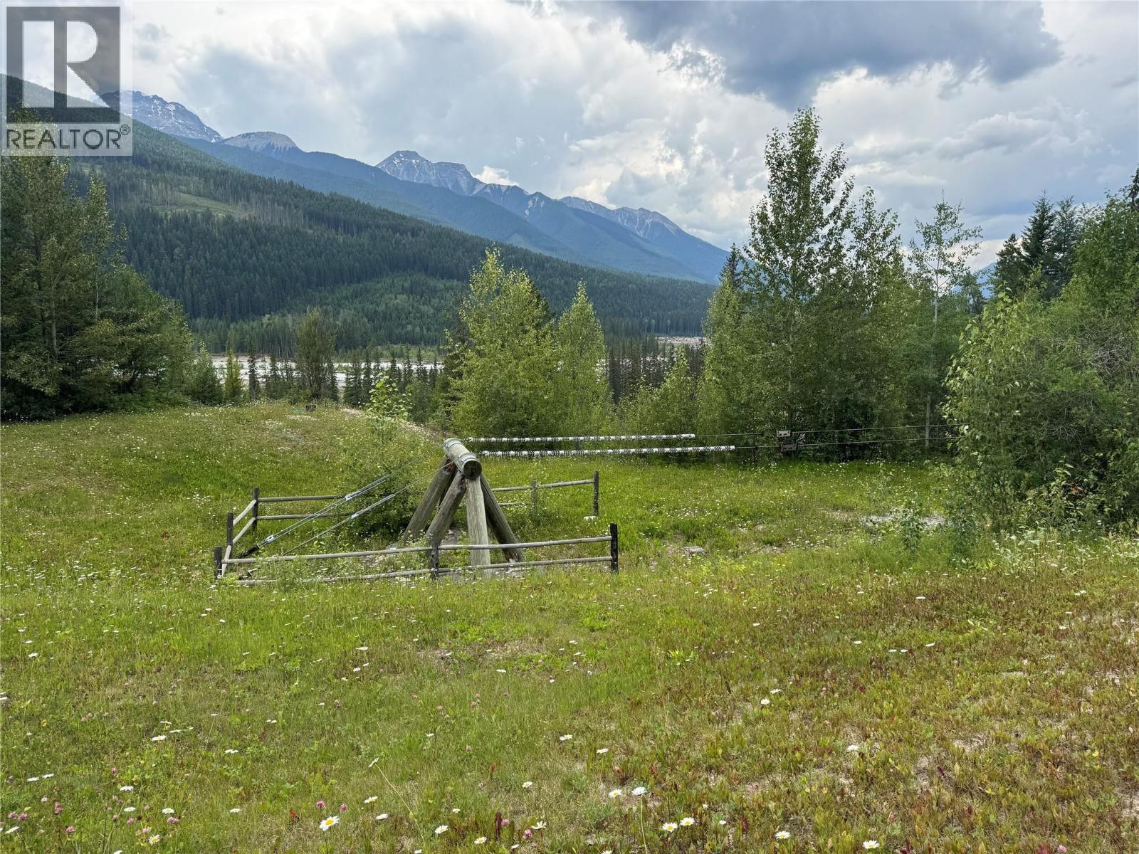 2810 BEAVERFOOT RD Road - 18