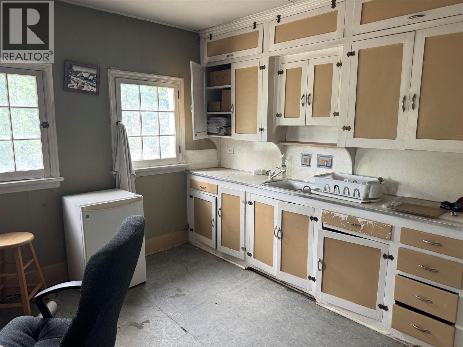 2810 BEAVERFOOT RD Road - 22