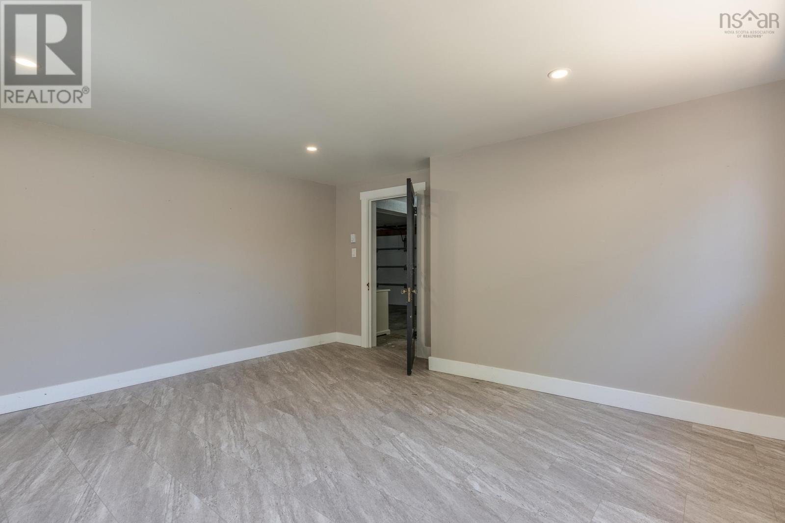 57 Alexandra Avenue - 46