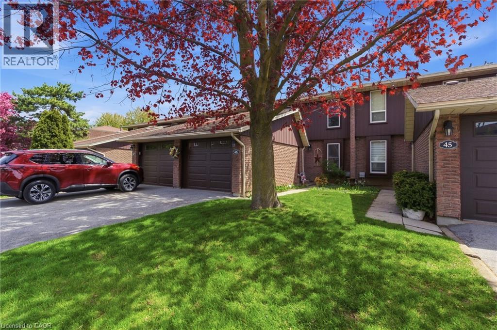 #46 122 LAKESHORE Road - 1