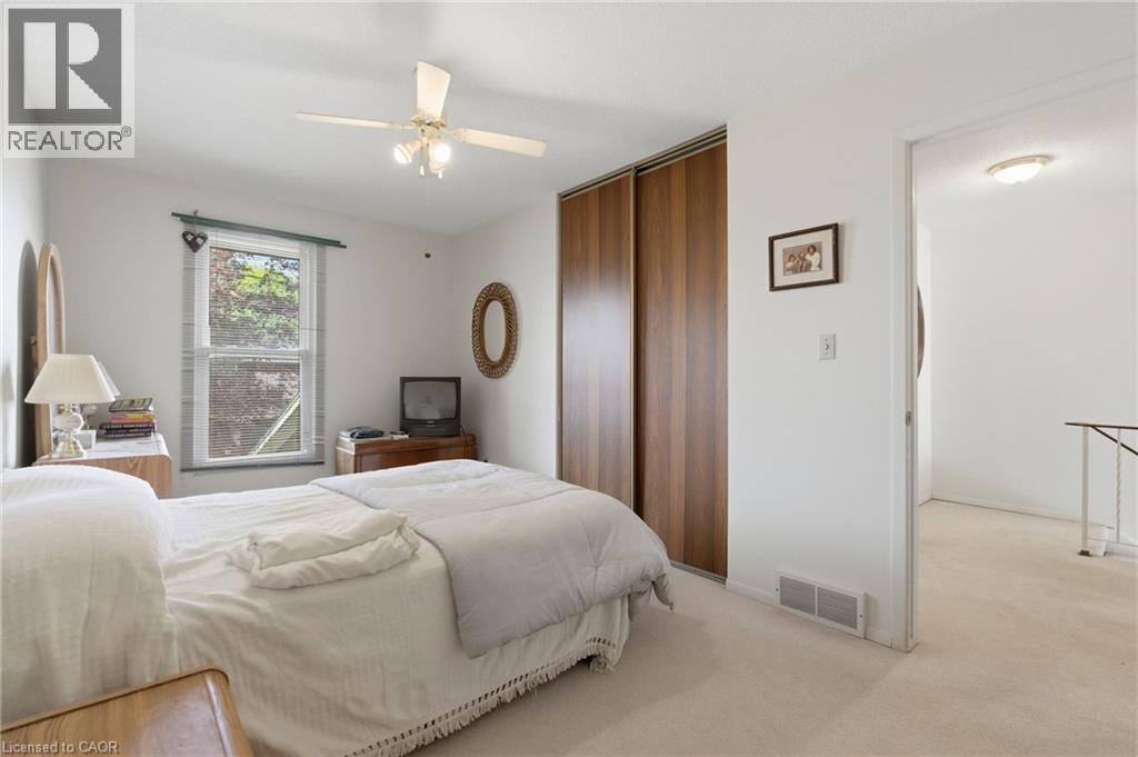 #46 122 LAKESHORE Road - 17