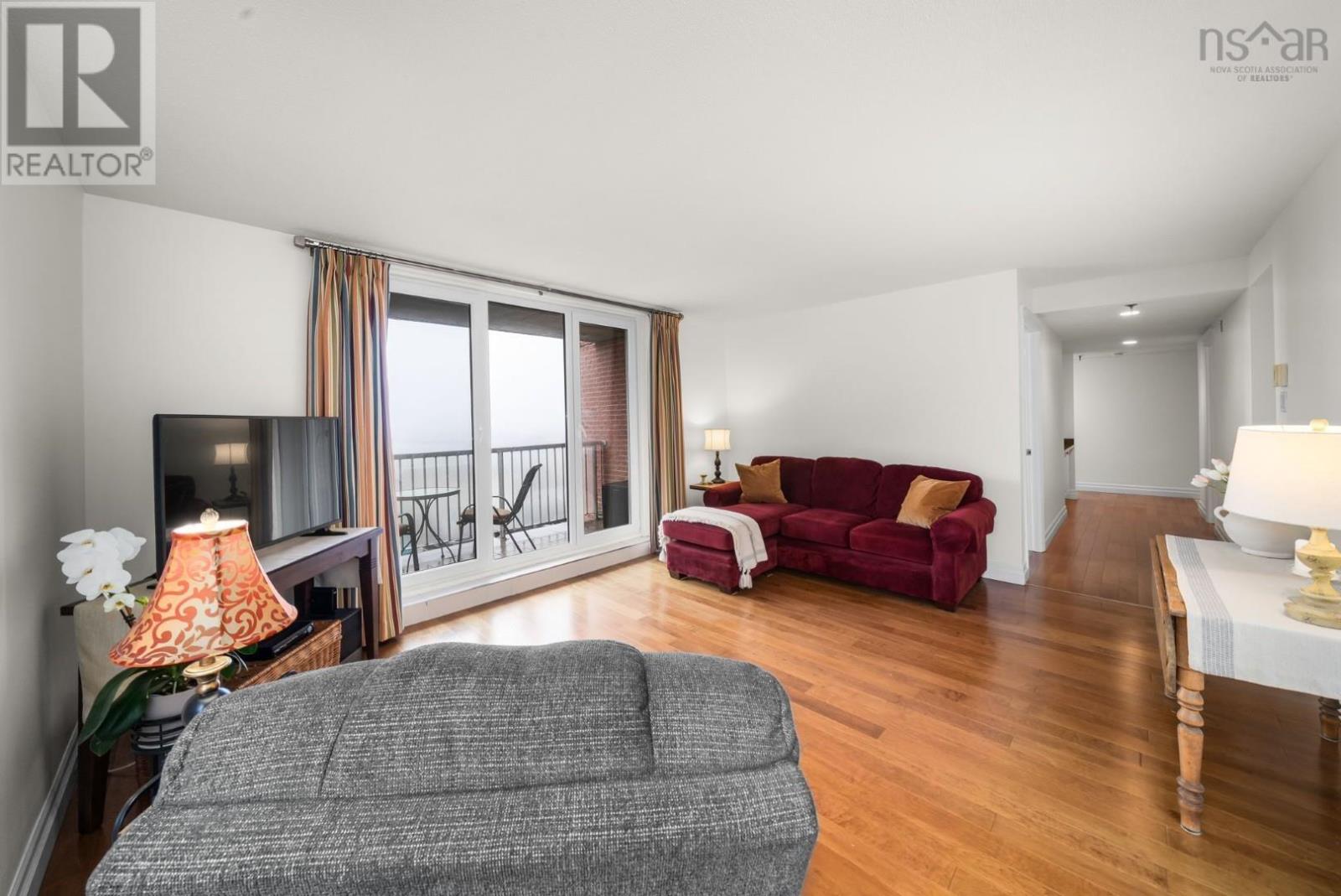 #114 45 Vimy Avenue - 10