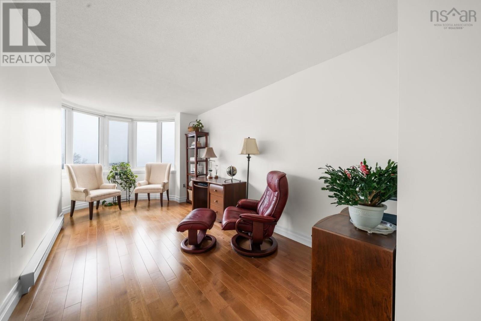 #114 45 Vimy Avenue - 23