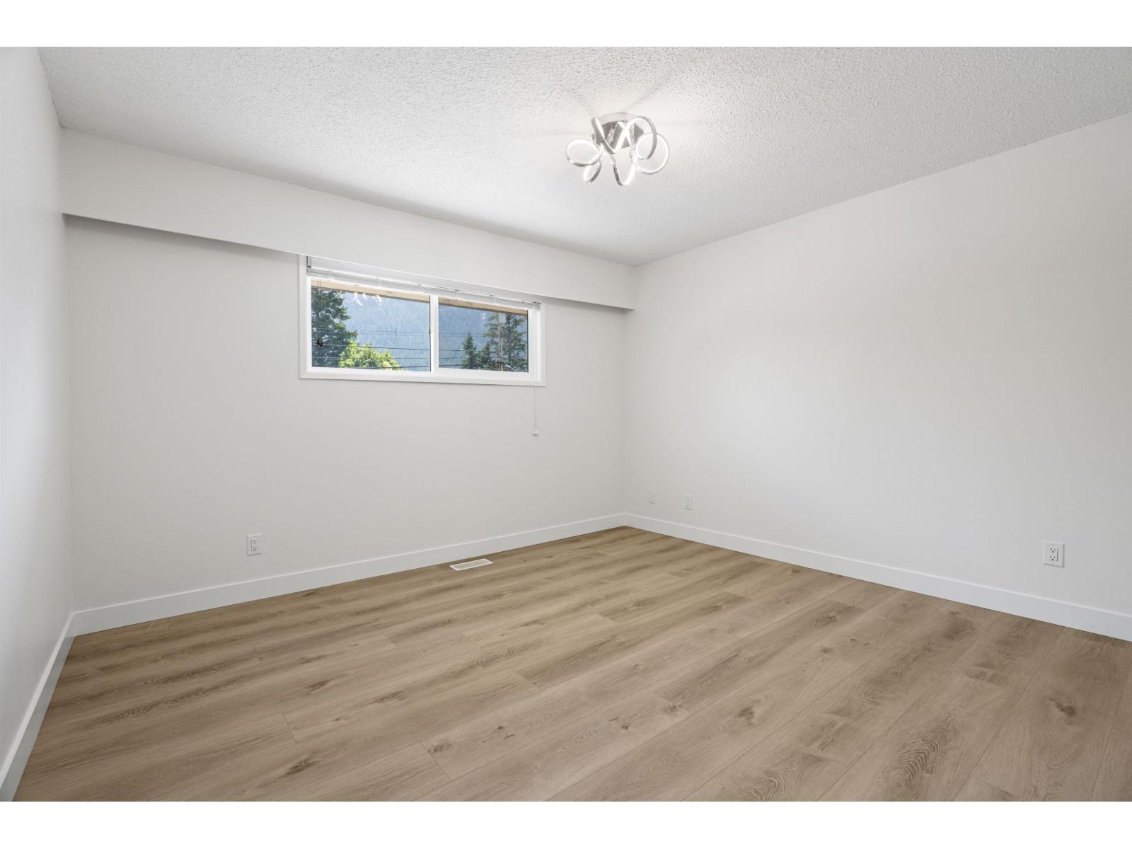5 Bed, 5 Bath House for Sale in Hope – 583 PARK STREET, Hope – MLS# R3145733 - Image 15