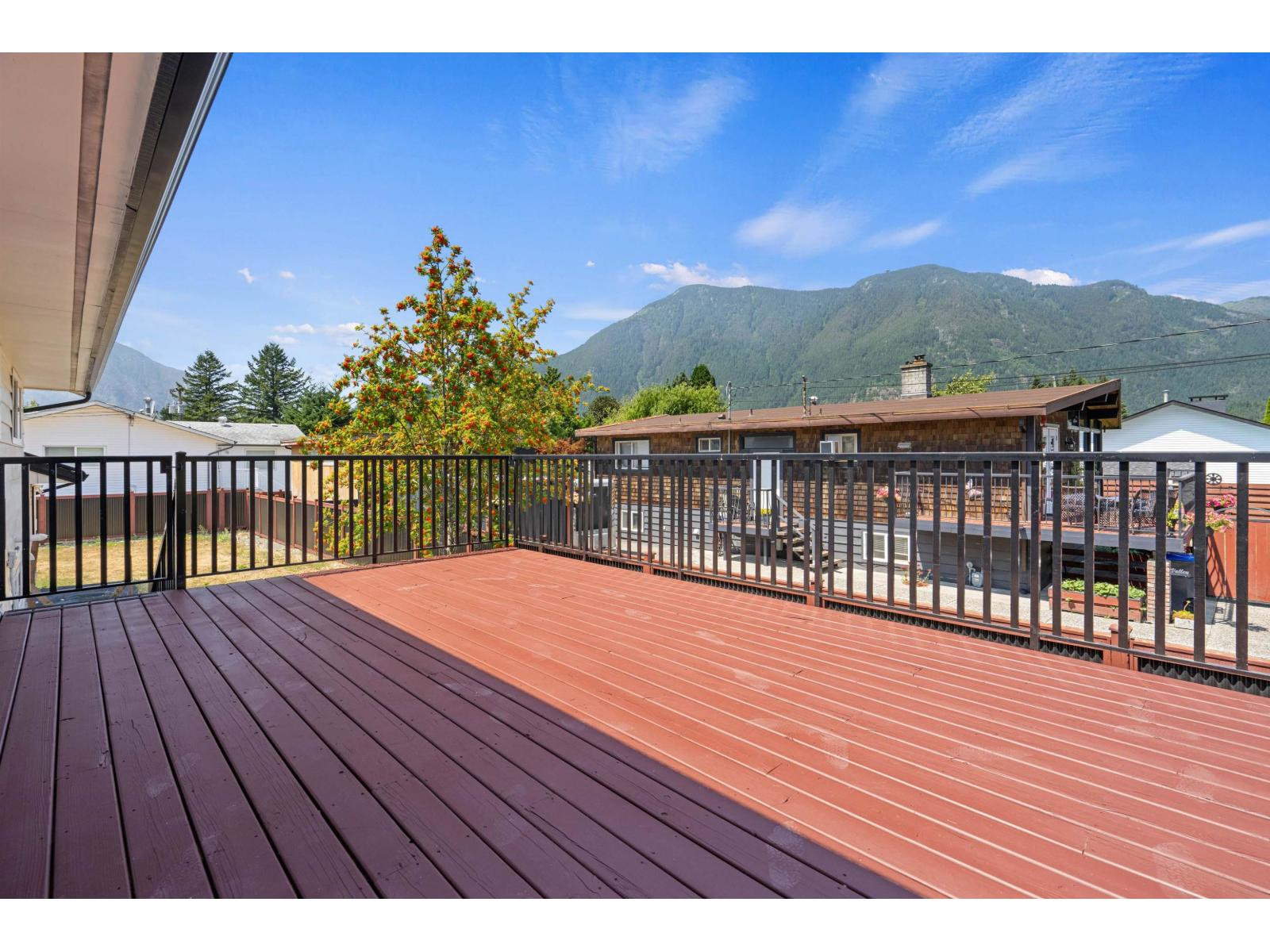 5 Bed, 5 Bath House for Sale in Hope – 583 PARK STREET, Hope – MLS# R3145733 - Image 35
