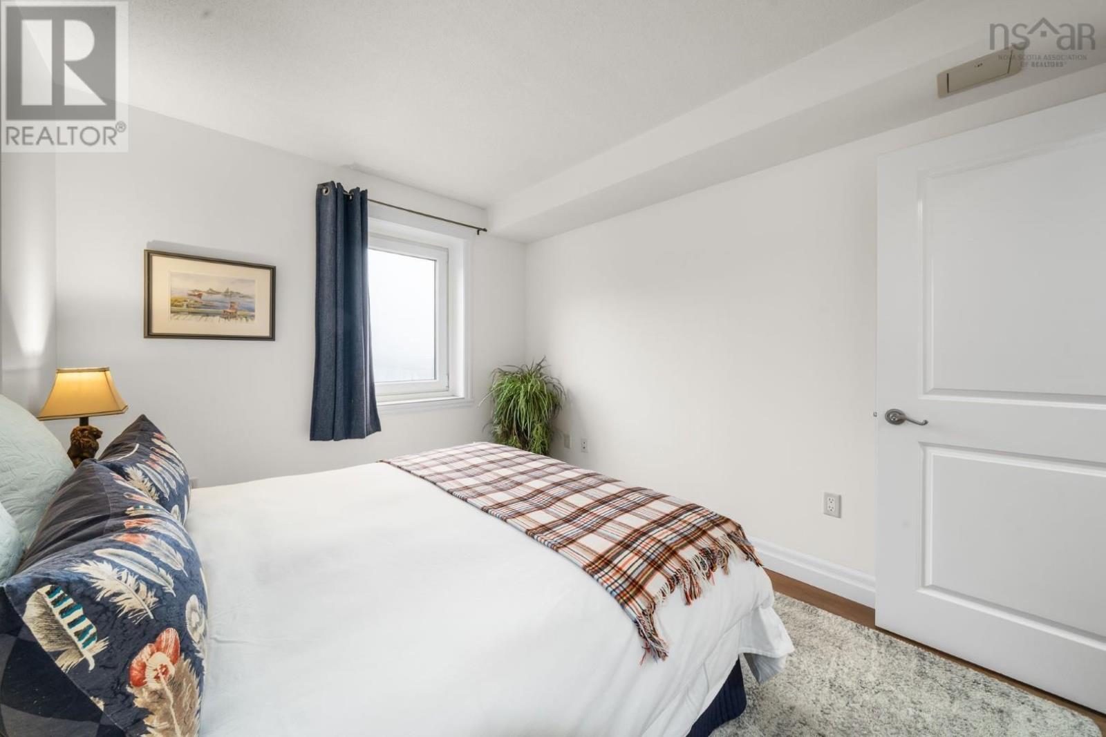 #114 45 Vimy Avenue - 31