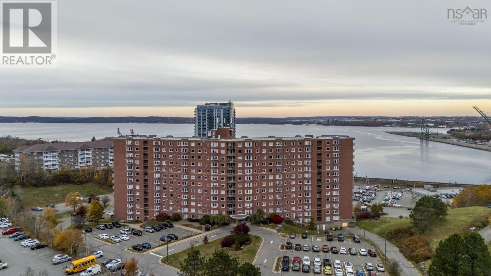 #114 45 Vimy Avenue - 35