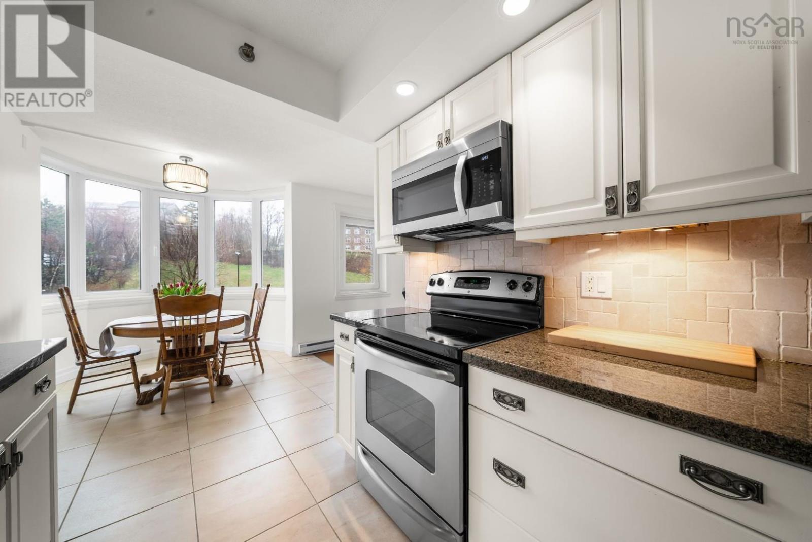 #114 45 Vimy Avenue - 21