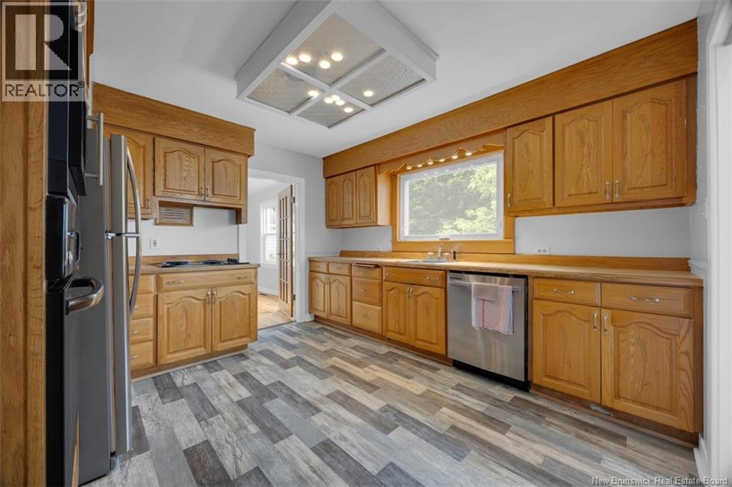 888 Manawagonish Road - 3